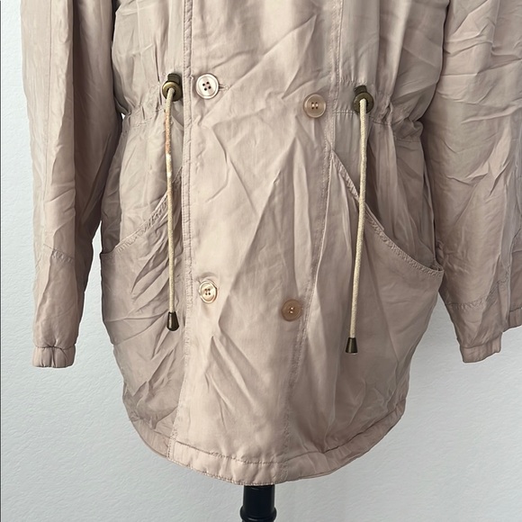 Partners Silk Hooded Jacket - Picture 4 of 12